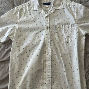 Short sleeve simply styled Casual button shirt